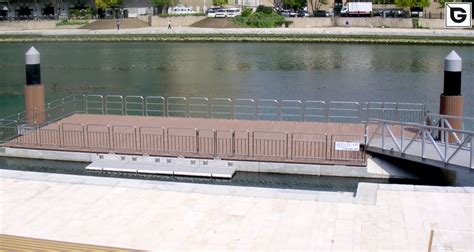 pontoon japan.